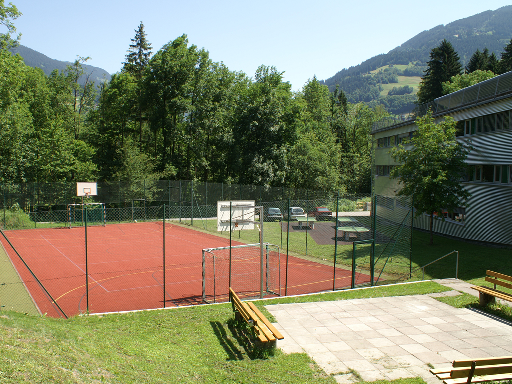 Vorarlberger Schulsport-Zentrum Tschagguns  **