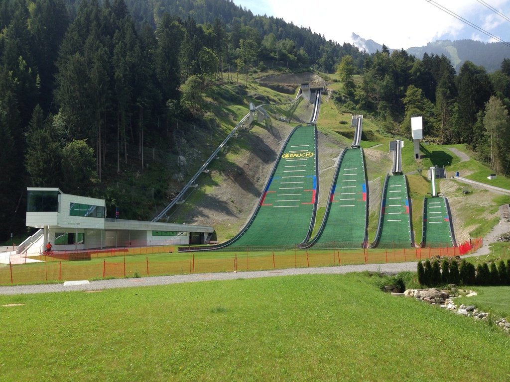 Vorarlberger Schulsport-Zentrum Tschagguns  **