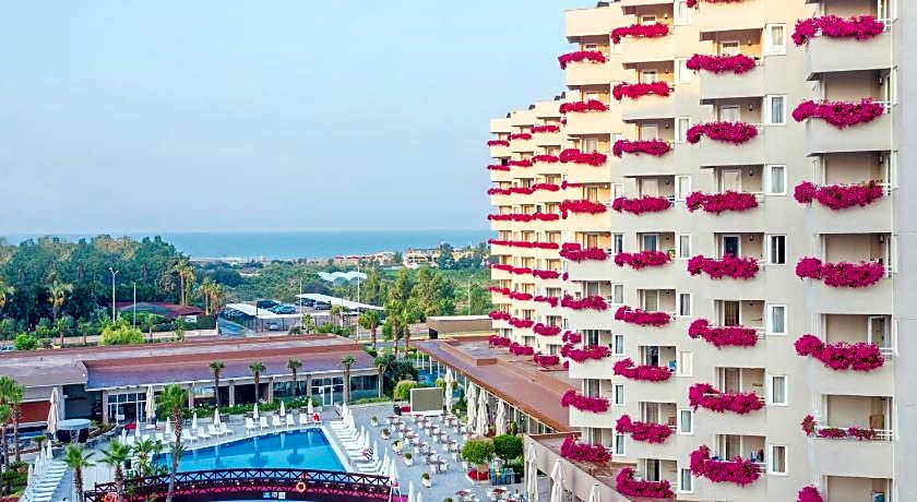 Grand Park Lara*****